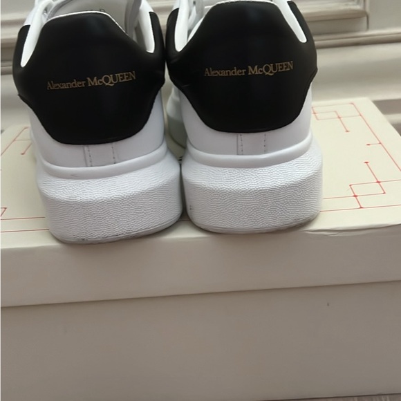 Alexander McQueen platform shoes - Picture 3 of 5